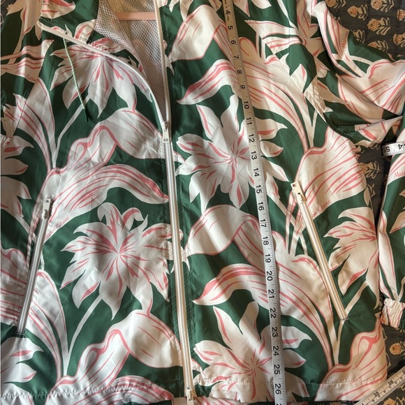 🧥✨ Maison Kitsuné Hotel Olympia Edition Jacket – Multicolor – Size Small (NWT) - Picture 10 of 10